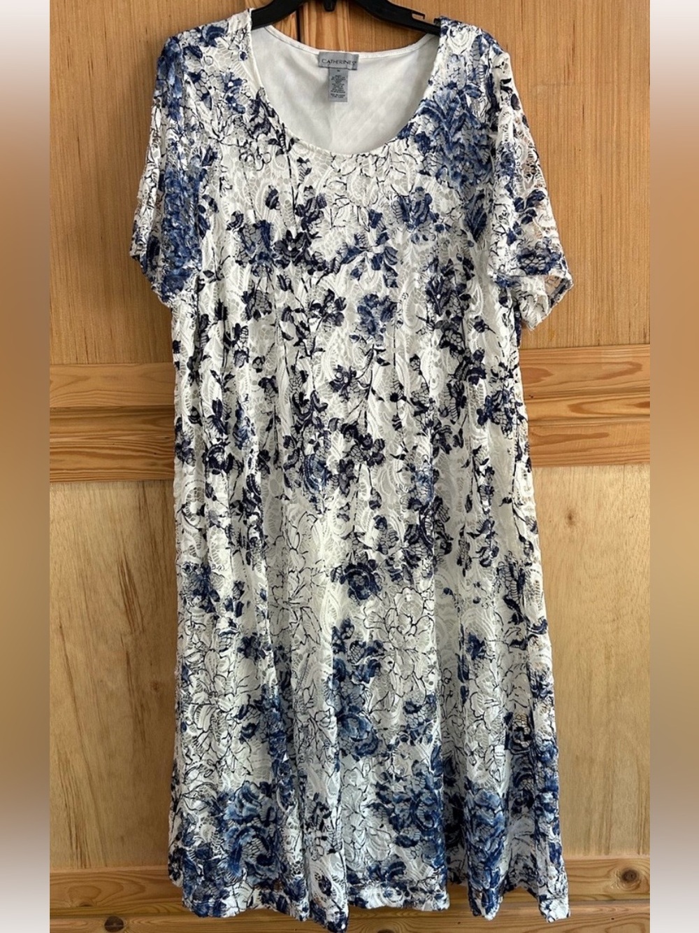 Catherines White Dress Navy Floral Lace Overlay Midi Dress Sz1X Wedding Vacation